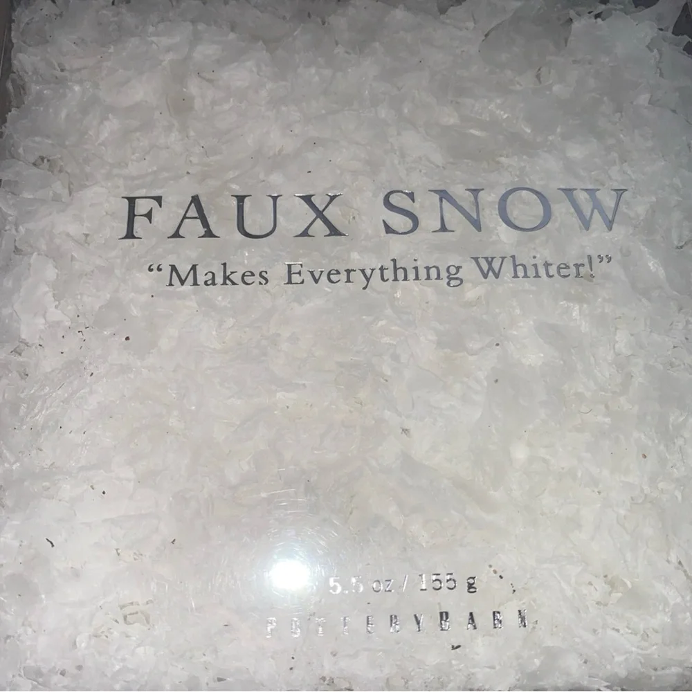 Pottery Barn White Faux Snow Christmas Holiday 5.5‎ Oz New In Box